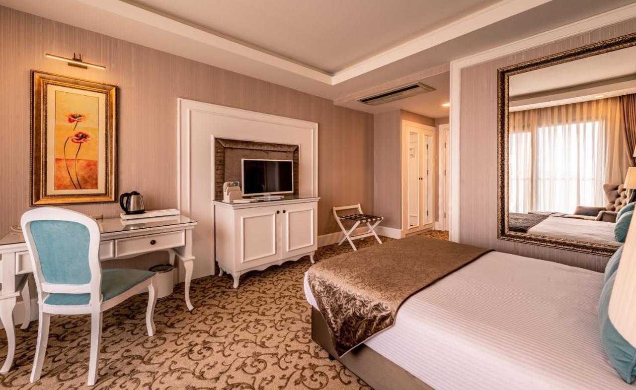 Vuni Palace Premium Hotel & Spa & Casino Beachfront Location ! Kyrenia (Northern Cyprus) Exterior photo