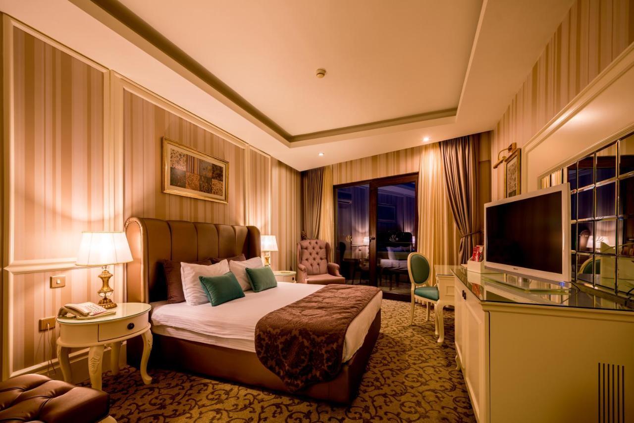 Vuni Palace Premium Hotel & Spa & Casino Beachfront Location ! Kyrenia (Northern Cyprus) Exterior photo